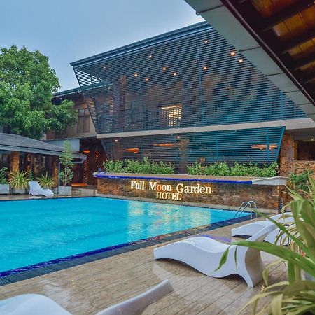 The Full Moon Hotel 카투나야크 외부 사진